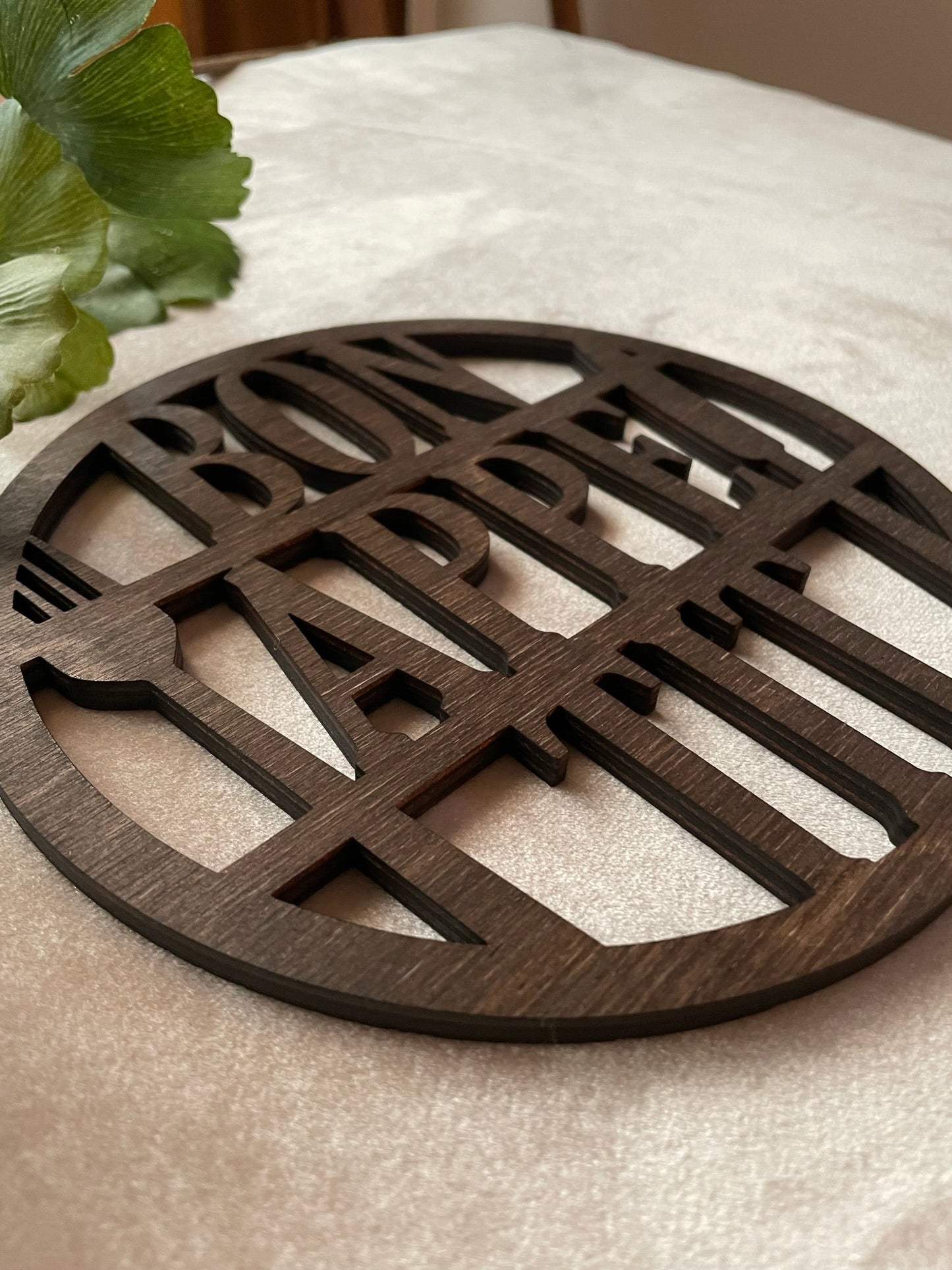 Grytunderlägg - Bon Appetit - Mörk ek - cottonandwood.se