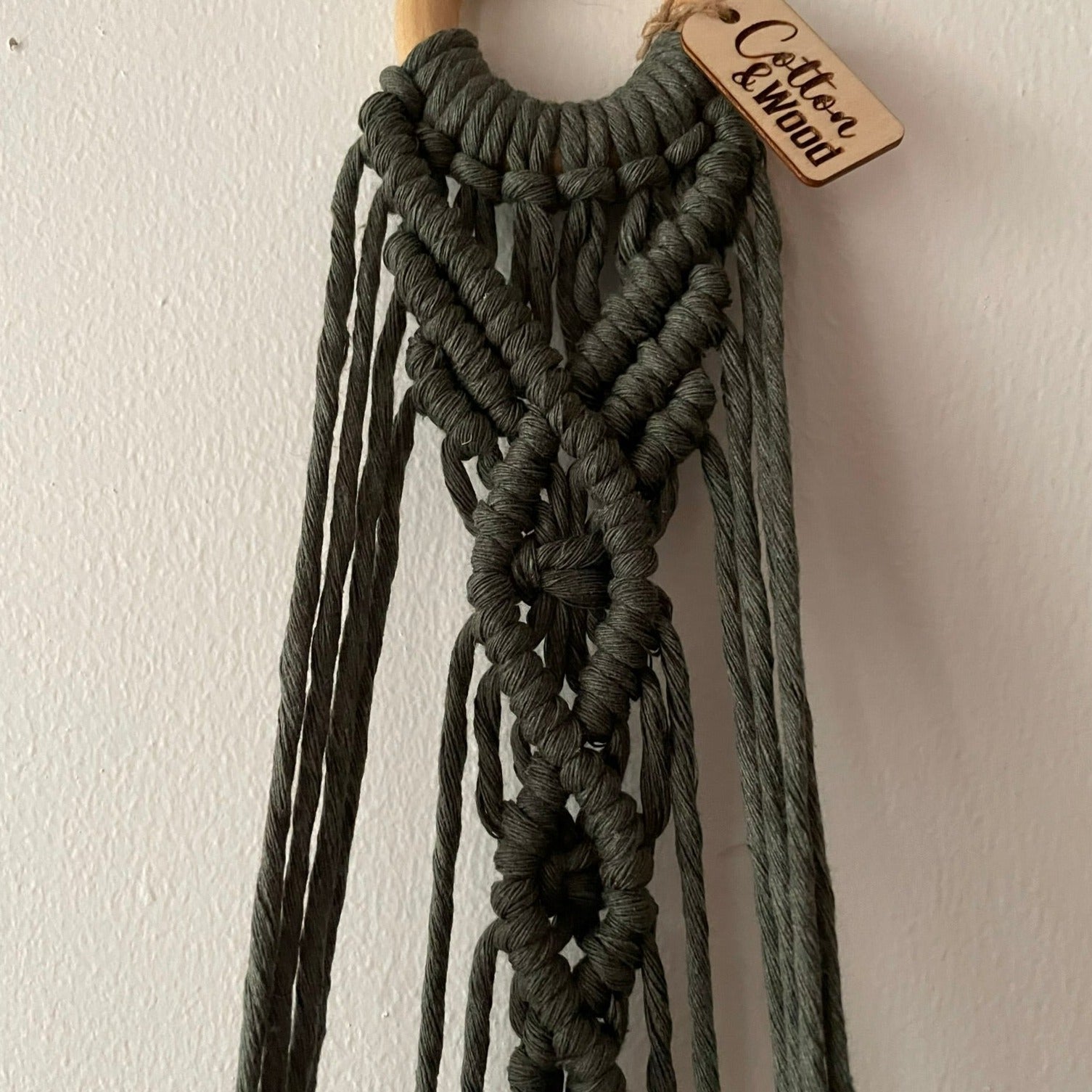 Ampel - handknuten makramé - Olivgrön - cottonandwood.se