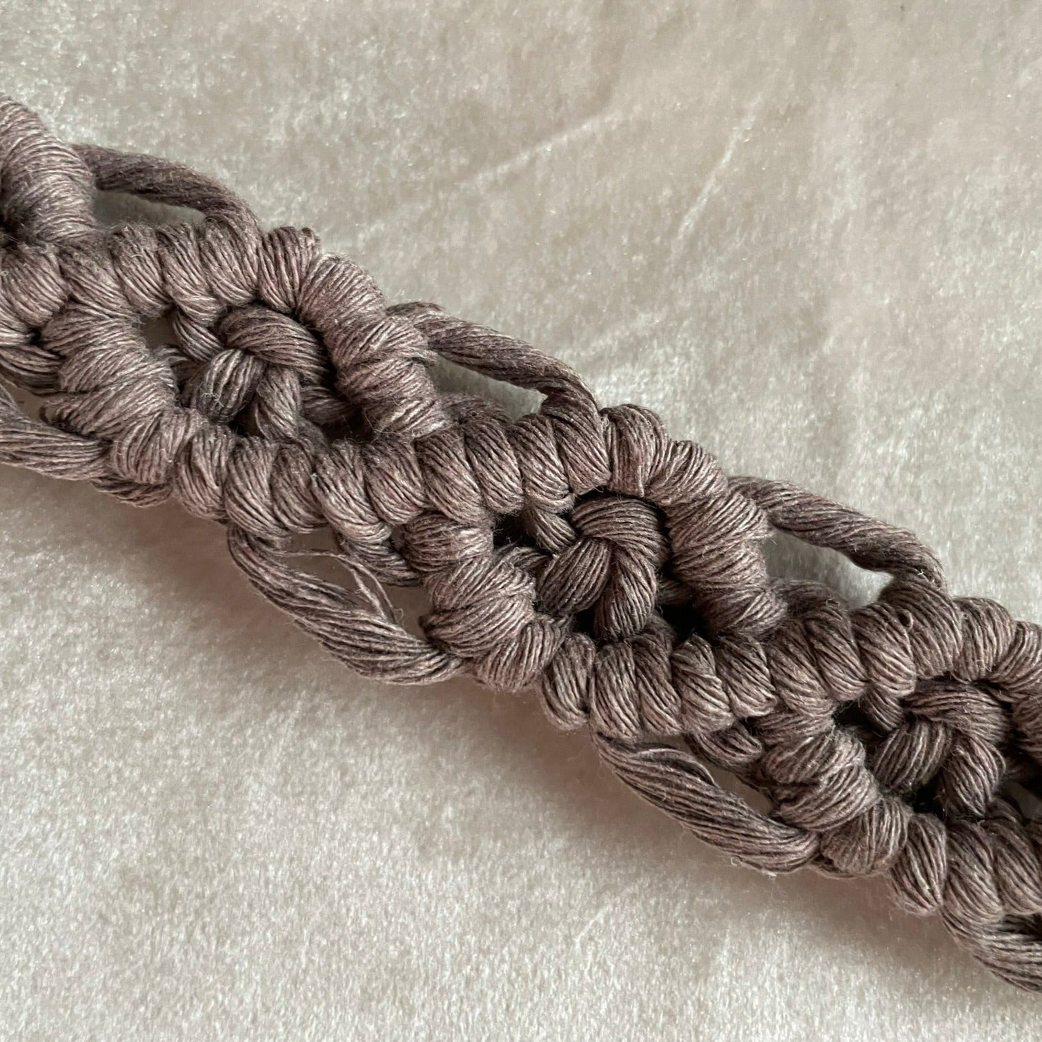 Handknutet Makramé-löv XL - Mullvad - cottonandwood.se