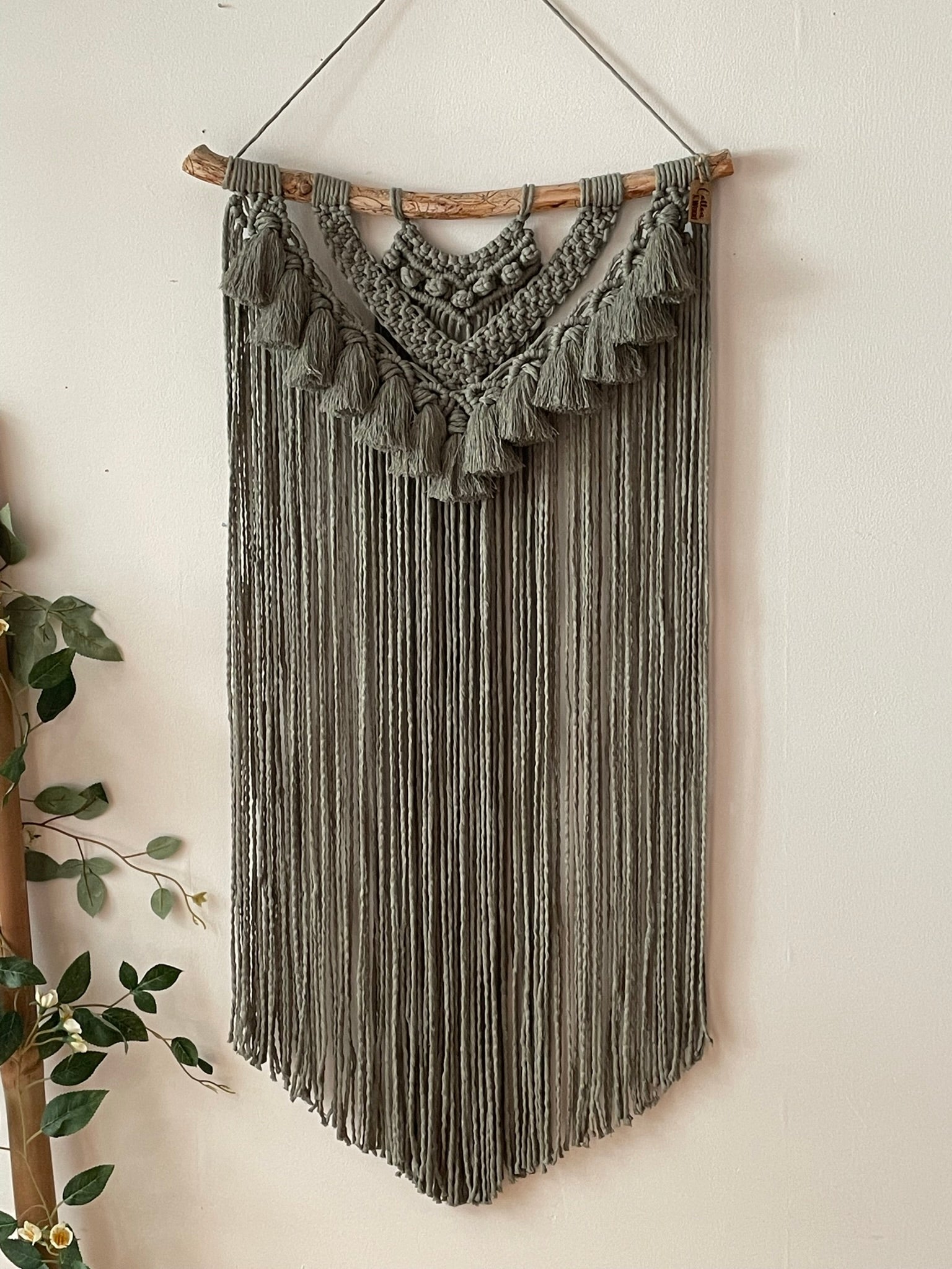 Väggbonad - handknuten makramé "Tardus" XL - Grågrön - cottonandwood.se