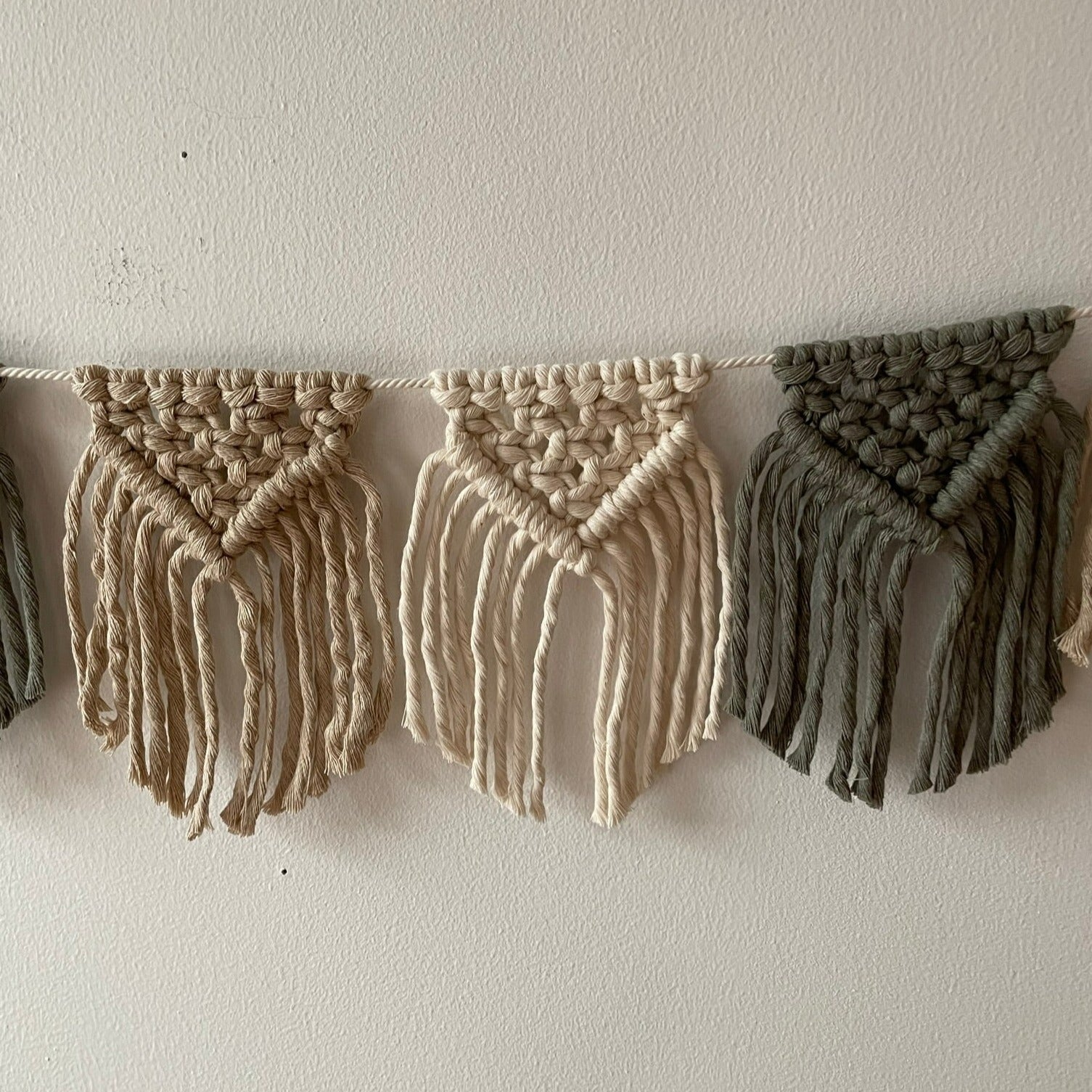 Vimplar Makramé - Dimrosa/beige/naturvit - Cotton & Wood